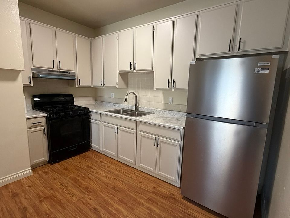 Kitchen Side View