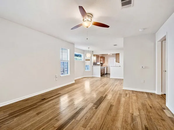 1502 Garden St, Austin, TX 78702