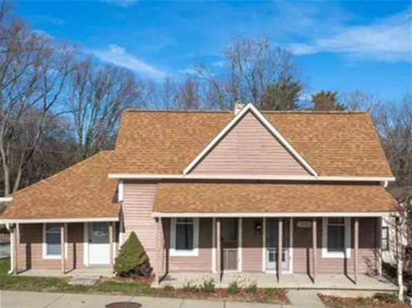 1030 W Kirkwood Ave, Bloomington, IN 47404