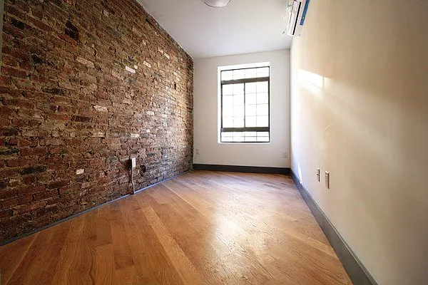 Rented by null | media 2