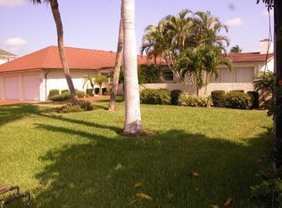 540 Key Royale Dr, Holmes Beach, FL 34217