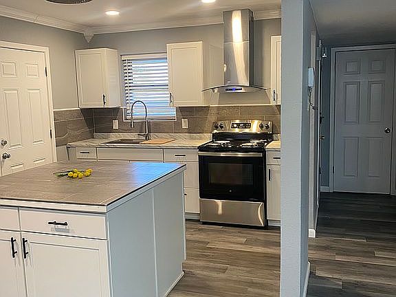 New Cabinets & Island