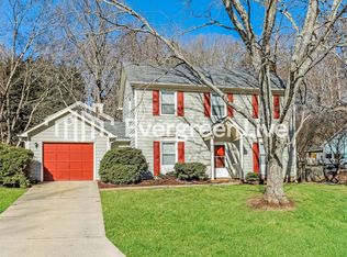 6322 Cardinal Wood Dr, Greensboro, NC 27410