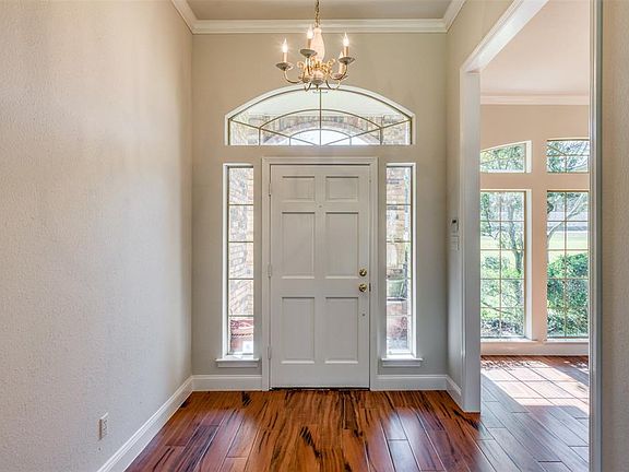 5th image of 106 Winding Way Ct