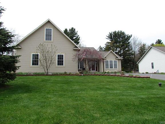 2nd image of 8469 Wayfarer Dr