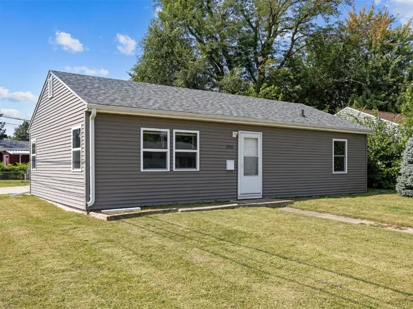 3700 H Ave NE, Cedar Rapids, IA 52402