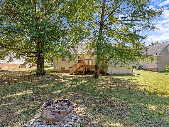 3rd image of 89 Dove Dr