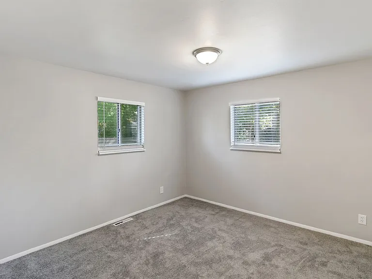 12320 & 12358 N Saginaw Rd — Photo 11