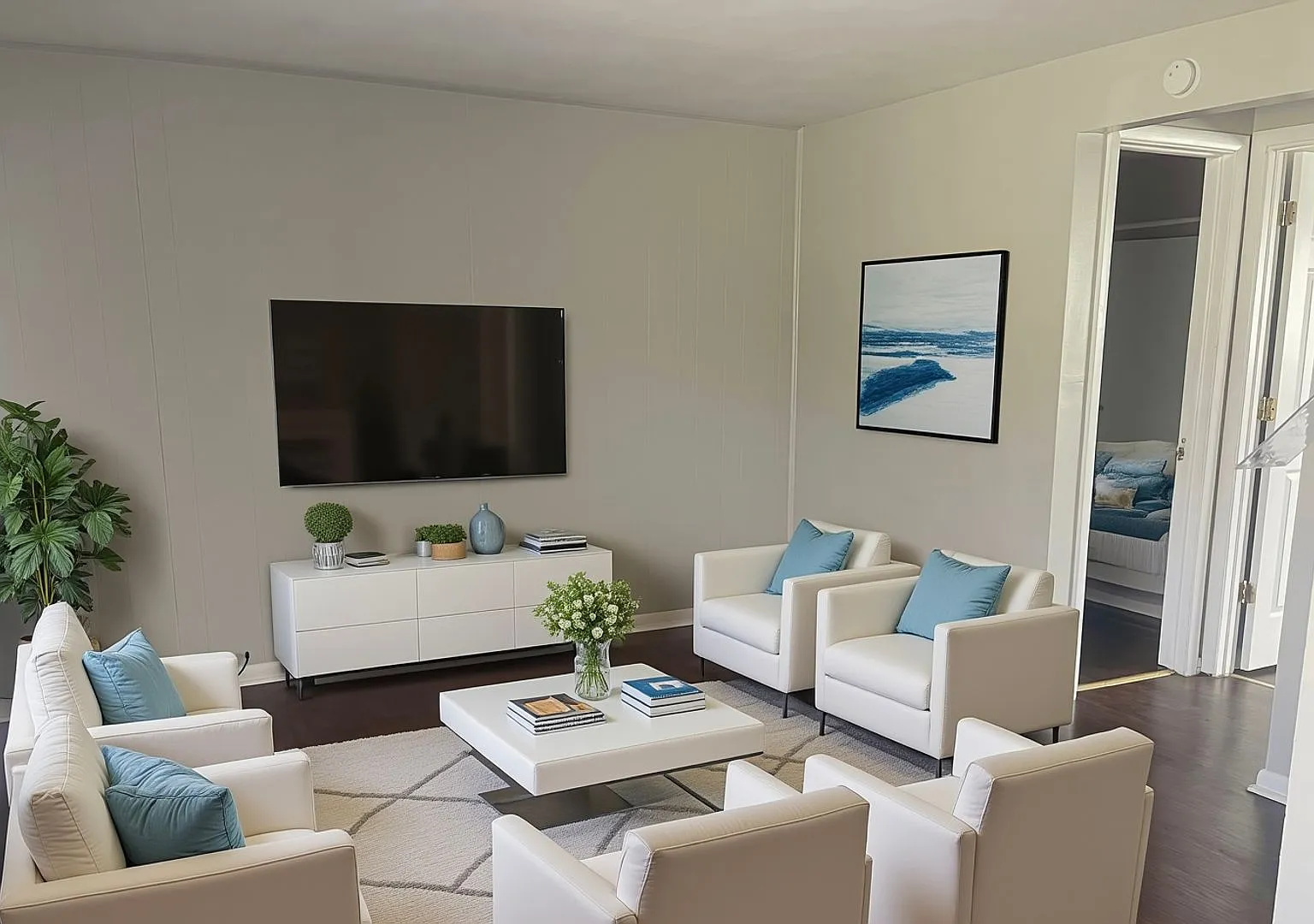 Sandalwood Apartments — Photo 2