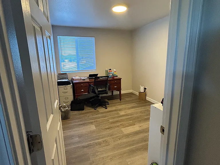 1246 NW Nina Ct — Photo 16