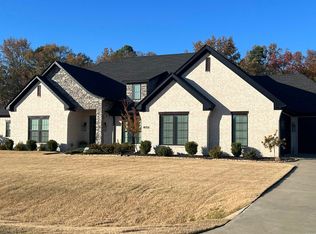 4056 Vineyard Way, Alexander, AR 72002