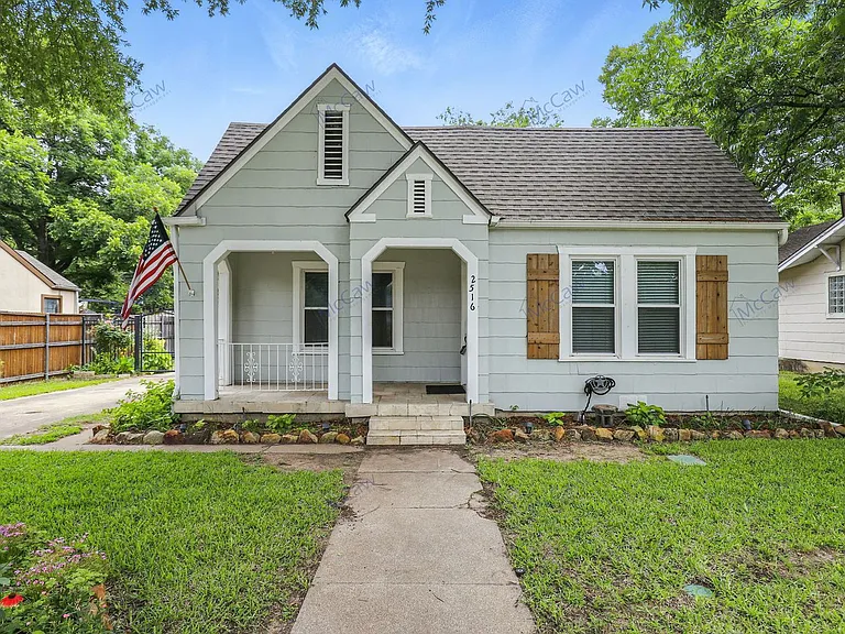 2516 Primrose Ave — Photo 3