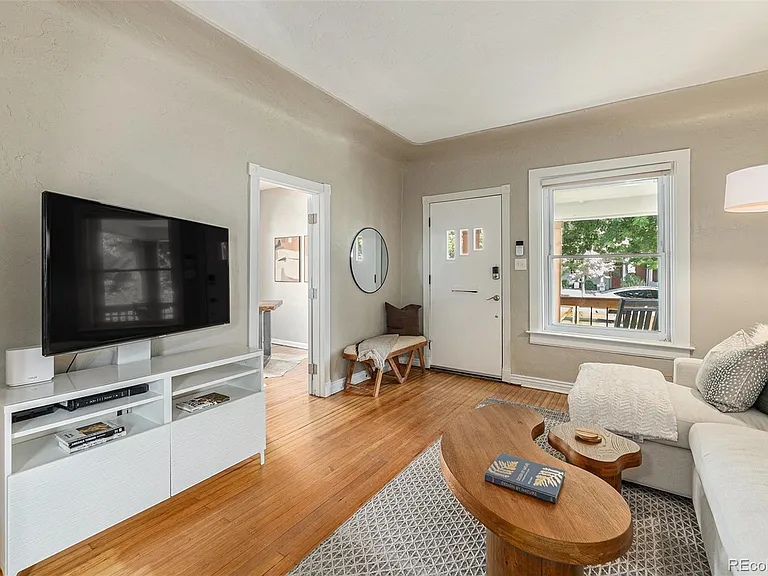 427 S Grant St — Photo 5
