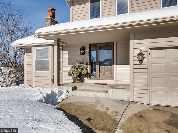 3rd image of 8649 Chanhassen Hills Dr N
