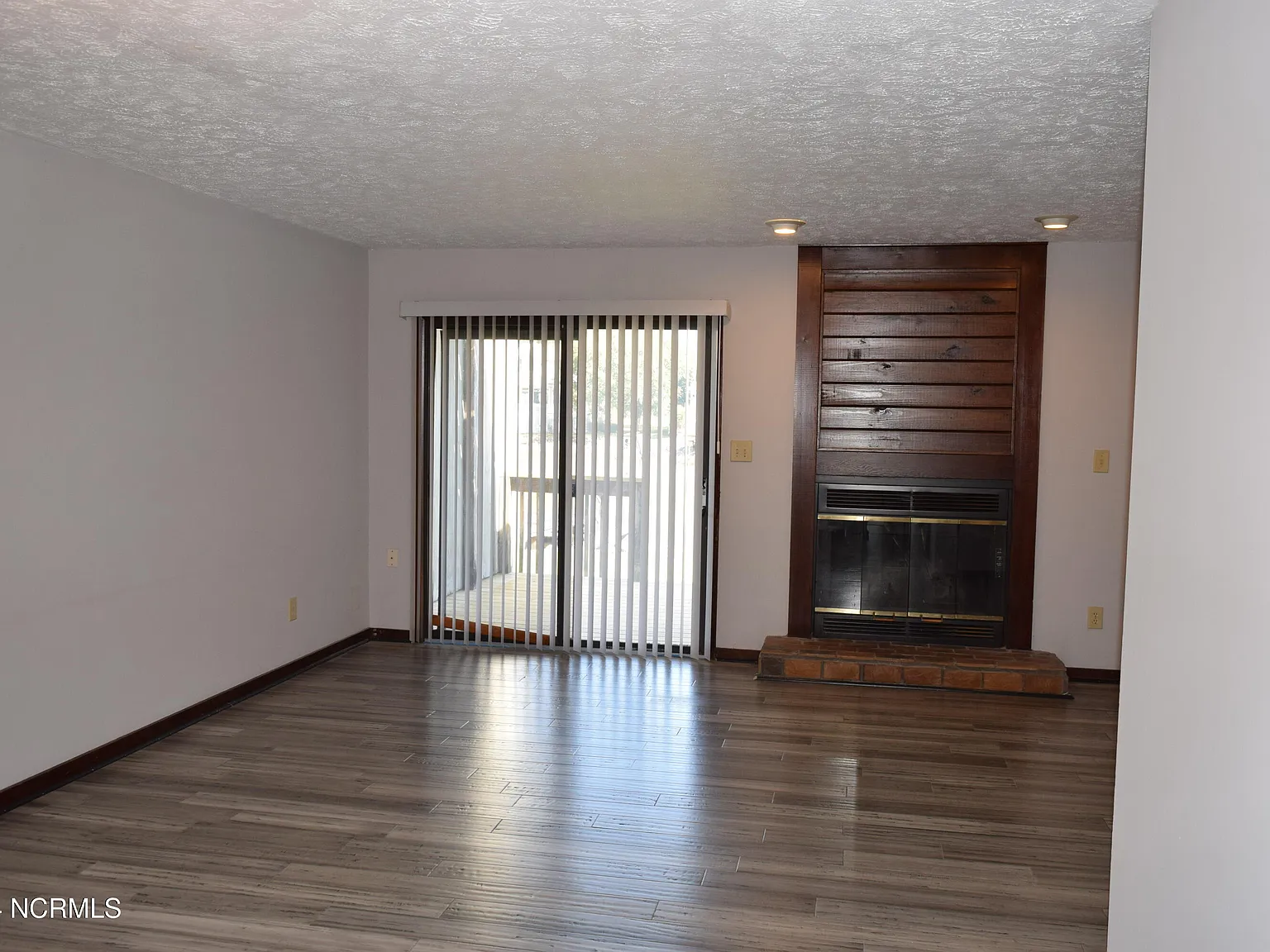2 bed, 2.0 bath, $1,500 — Photo 2