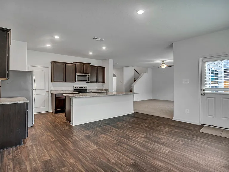 169 Allington Cir — Photo 9