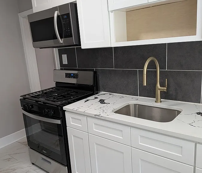 315 William St — Photo 10