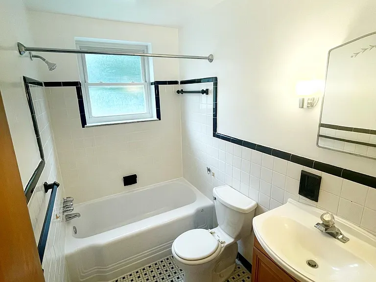 399 Division Ave #2 — Photo 5