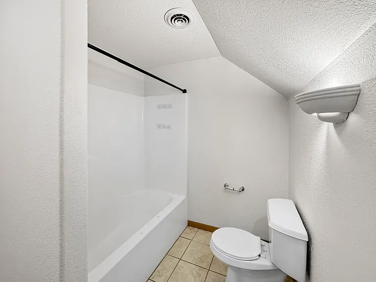 414 3rd Ave S #A — Photo 9