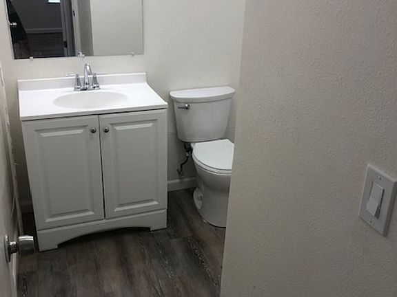 5th image of 2042 Voss Park Ln