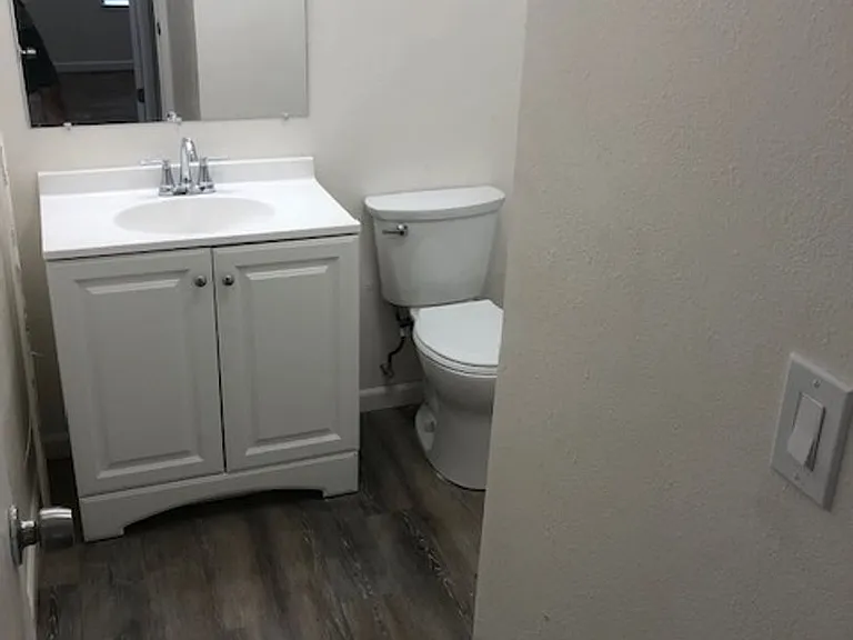 2042 Voss Park Ln — Photo 5