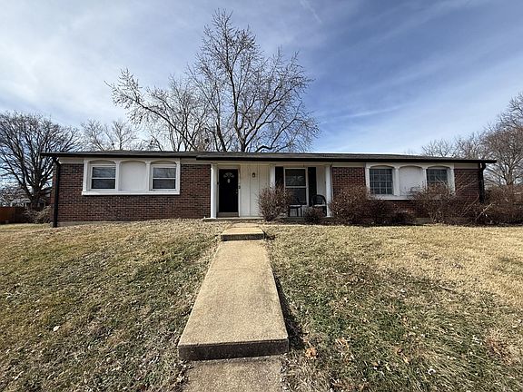 2nd image of 1724 Orletto Way