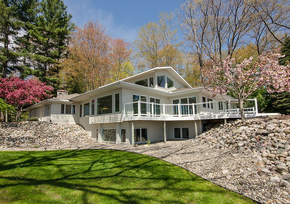 1st image of 501 W Kessler Ct