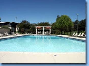 1st image of 112 Pinecrest Blvd APT 3
