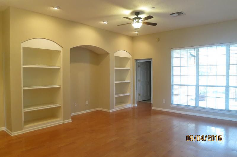1st image of 11350 Willesdon Dr S