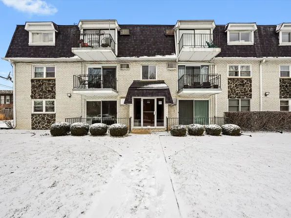 7932 W 93rd St APT 2A, Hickory Hills, IL 60457