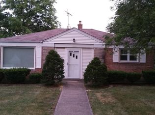 2049 Magnolia Rd, Homewood, IL 60430