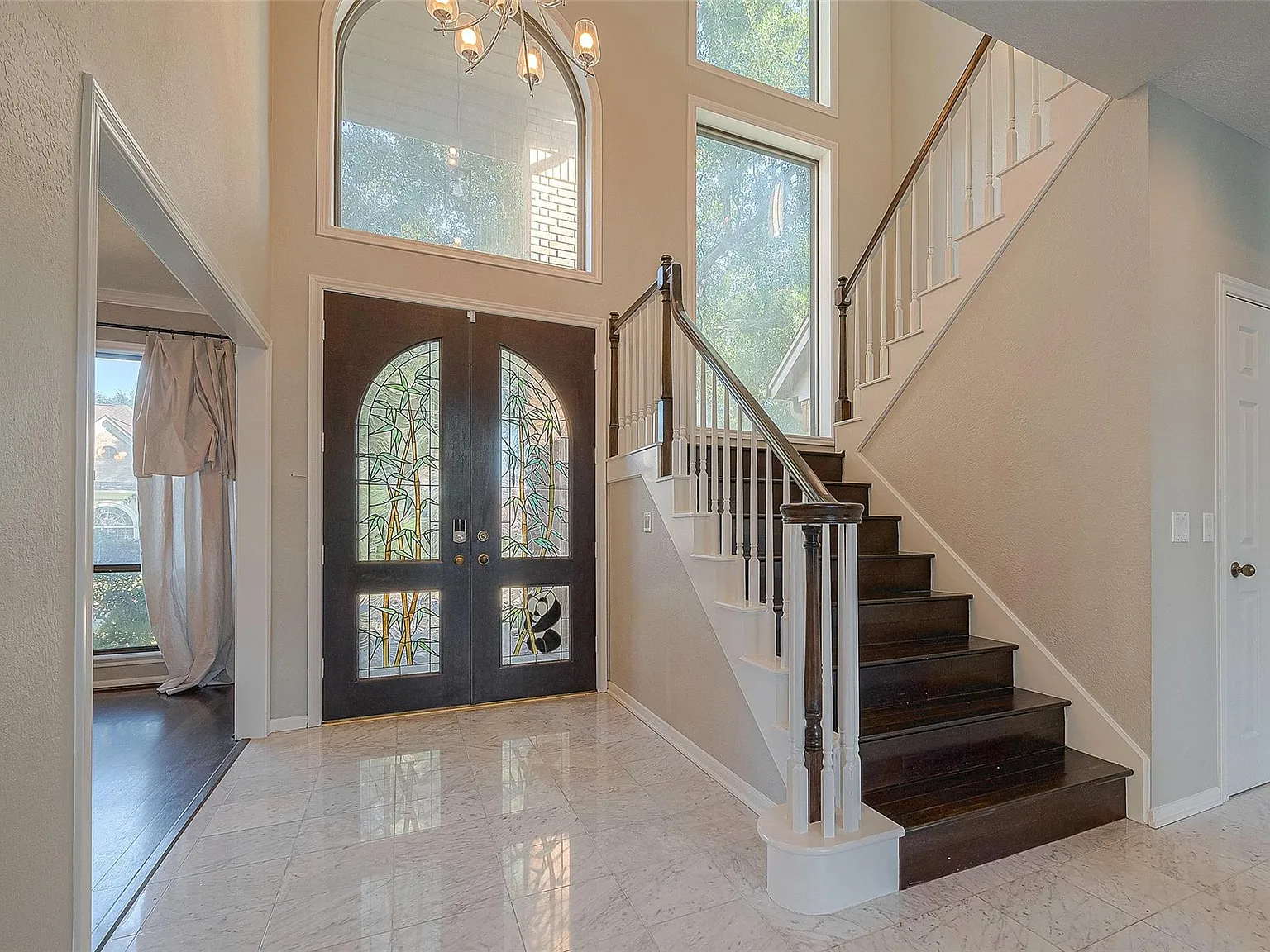 4 bed, 4.0 bath, 3438 sqft, $5,000 — Photo 4