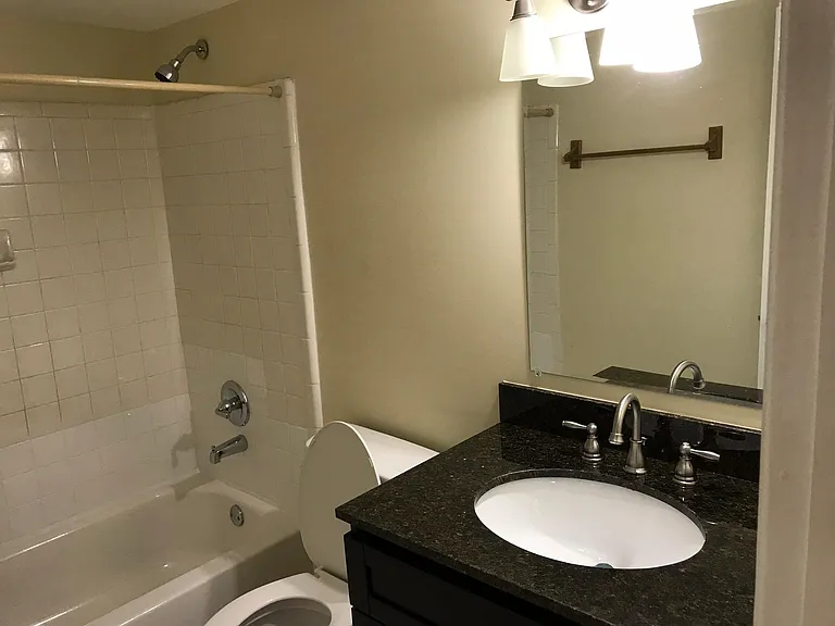 11309 SW 200th St — Photo 11