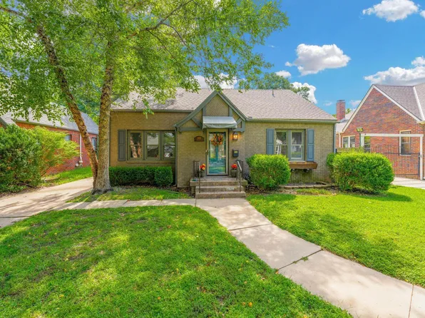 1482 N Woodrow Ave, Wichita, KS 67203
