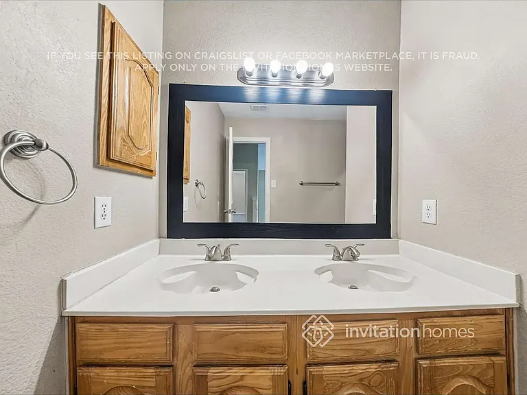 4000 Iris Ct — Photo 18
