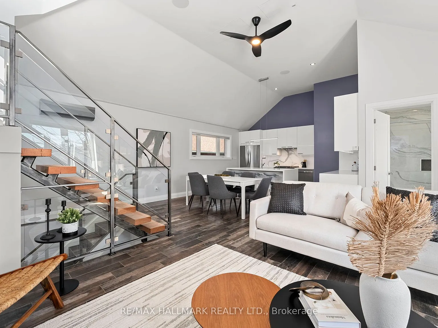 2 bed, $3,900 — Photo 1