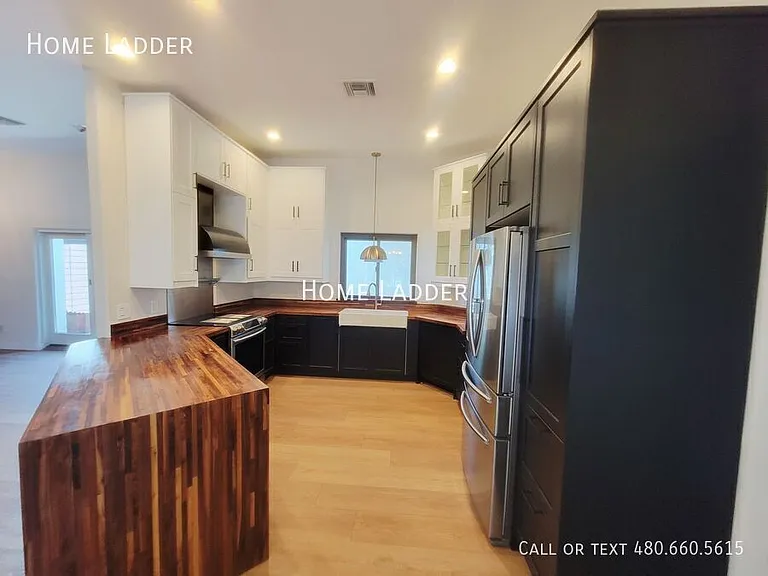 2514 N 62nd St — Photo 11