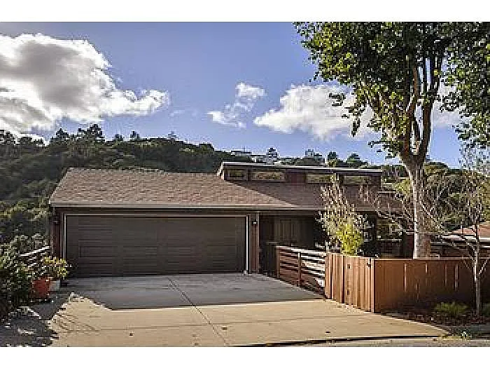 2825 Alhambra Dr photo 1