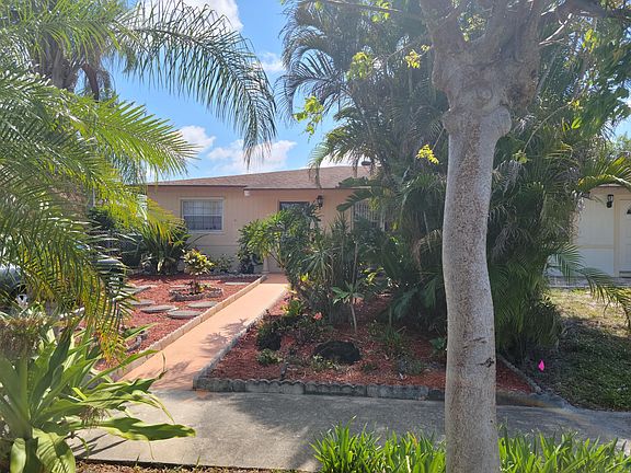 2nd image of 3804 Heather Dr E