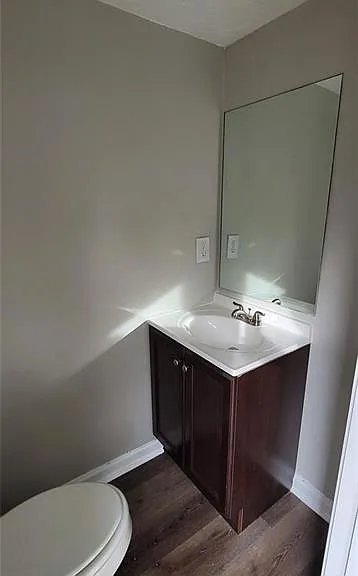 2085 Lenoa Ln — Photo 10