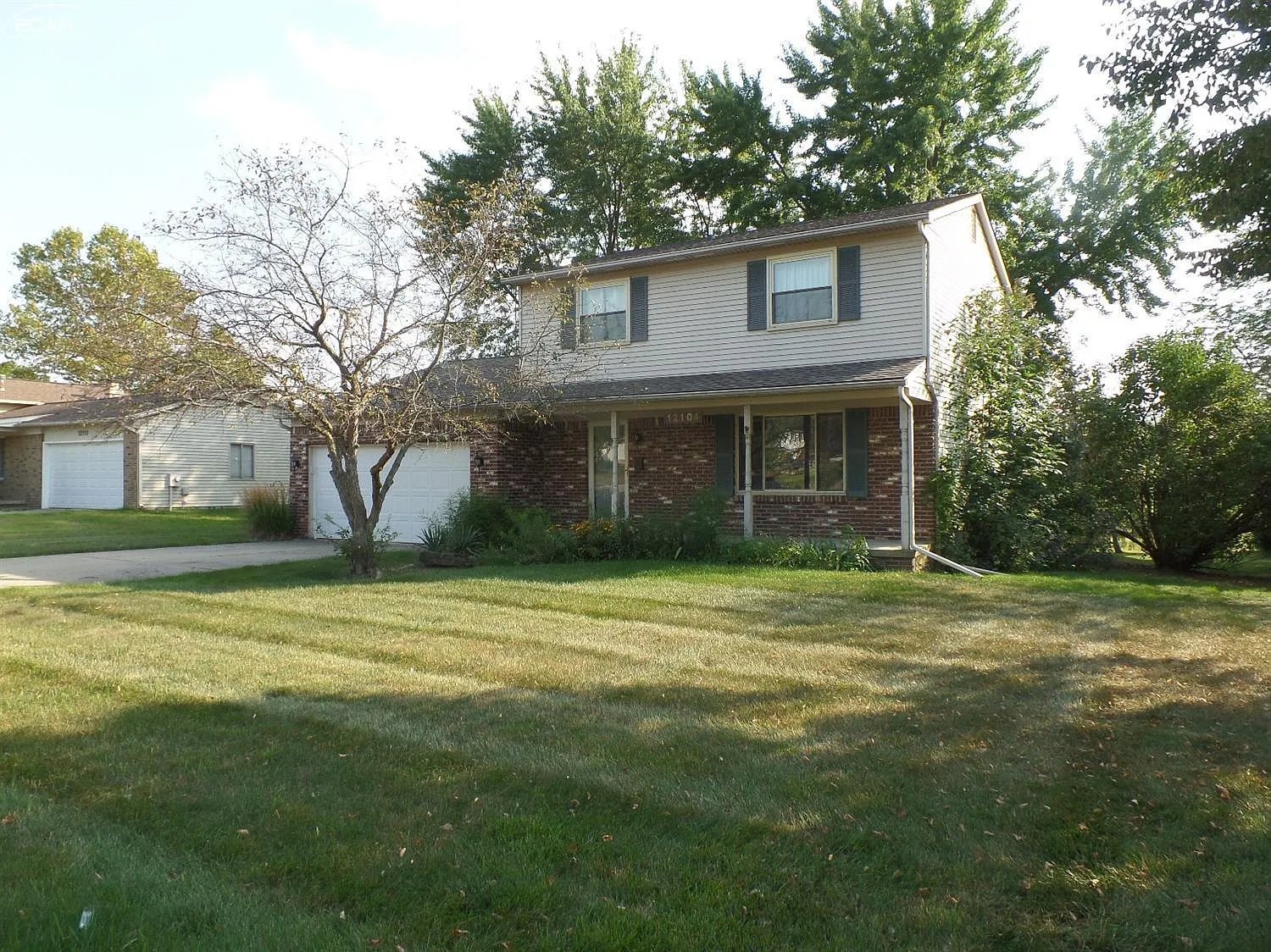 12104 Riverbend Dr photo 1