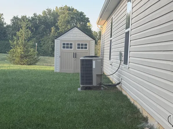 757 Aerostar Ct, Avon, IN 46123