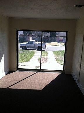5th image of 2825 Newport St