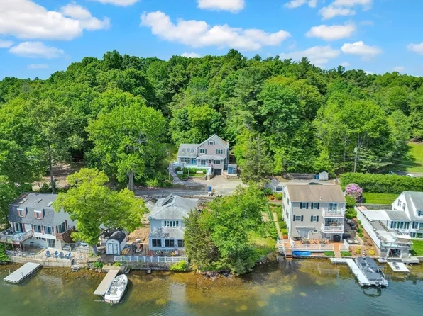 118 Woolford Rd, Wrentham, MA 02093