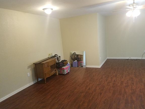 Living room pic 2