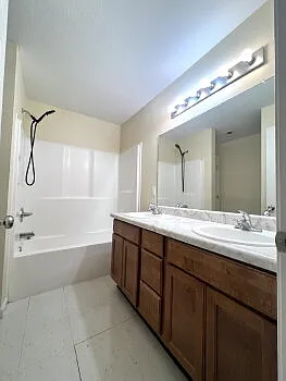 9103 Pembroke Oak Grove Rd #4E — Photo 8
