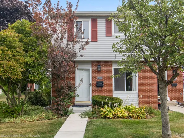 27962 Eastwick Sq, Roseville, MI 48066
