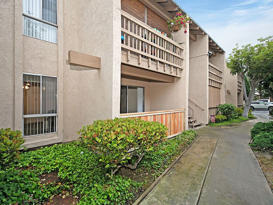 1st image of 2324 & 2332 Elden Ave #523