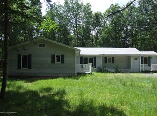 203 Shenkel Rd, Effort, PA 18330