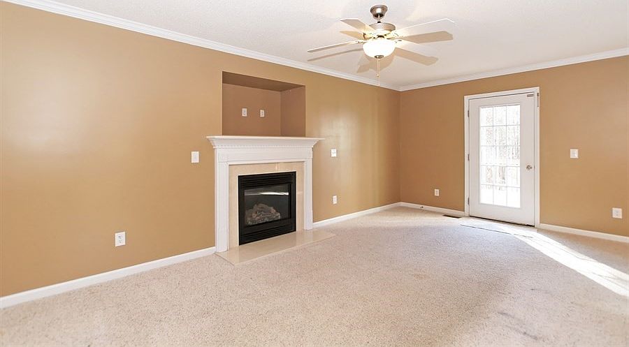 2nd image of 384 Clayton Pointe Dr